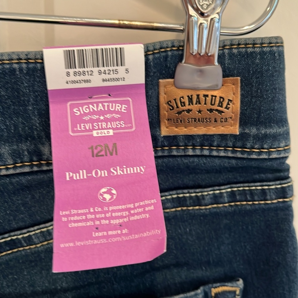 Levi Strauss signature pull-on skinny pants, size 12M. - Picture 5 of 6